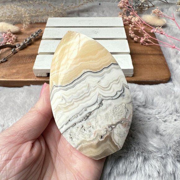 Beautiful Zebra Calcite Flame - Picture 1 of 7